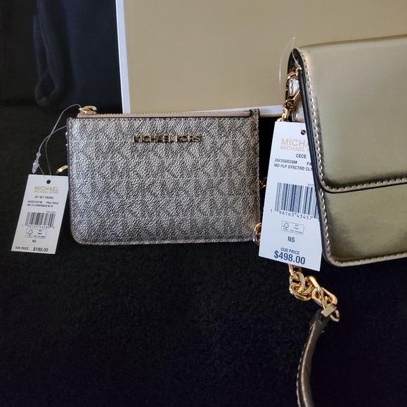 Michael Kors Clutch - Picture 1 of 7